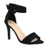 Emily Heel